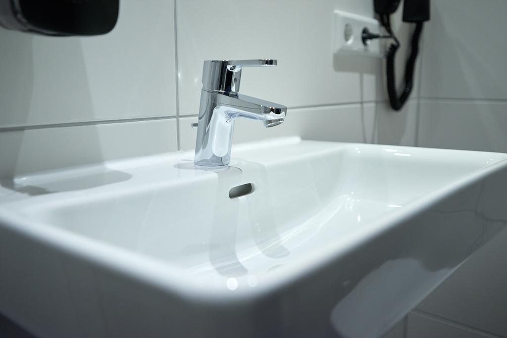Mcdreams Hotel Moenchengladbach Bagian luar foto