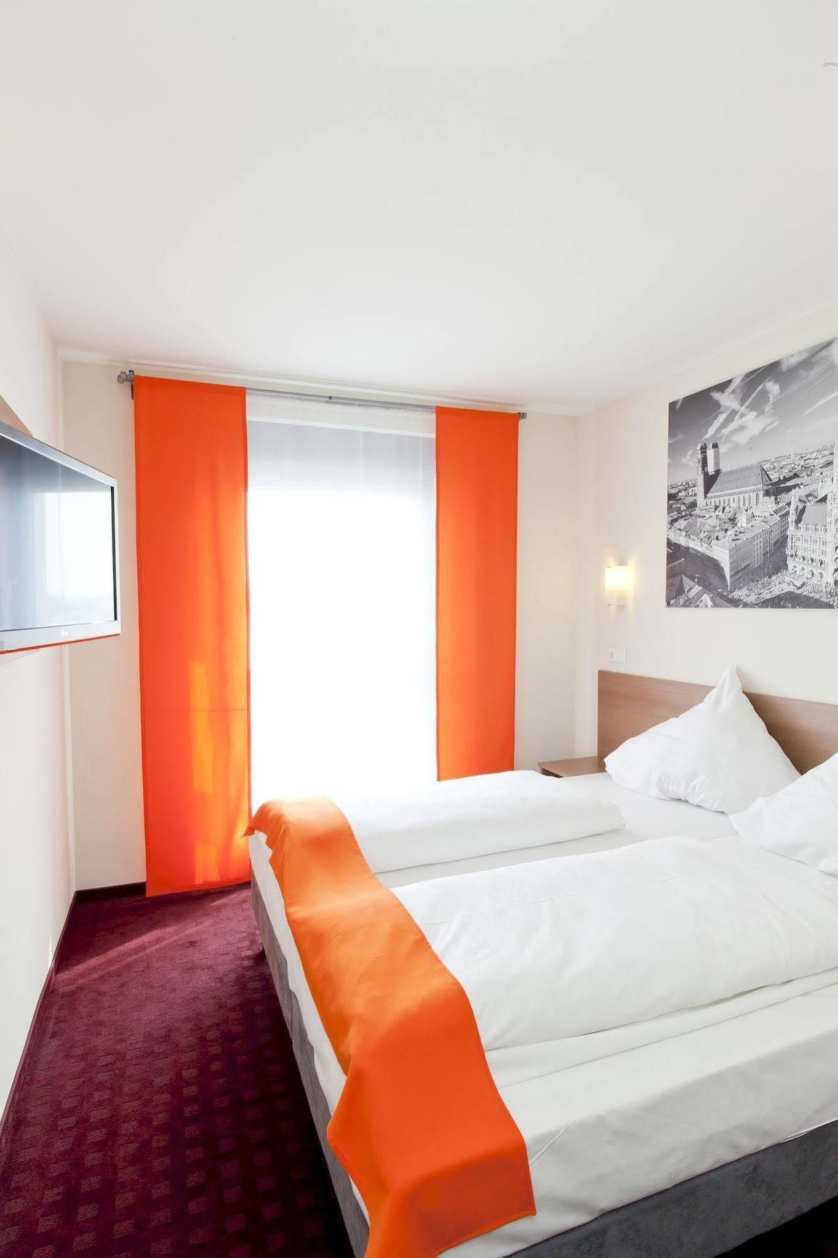 Mcdreams Hotel Moenchengladbach Bagian luar foto