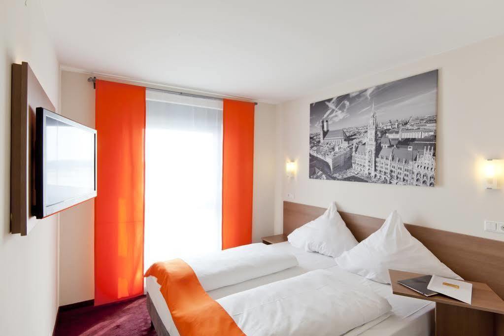 Mcdreams Hotel Moenchengladbach Bagian luar foto